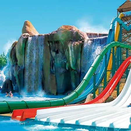 Skysea Holidays Centro Apartman *